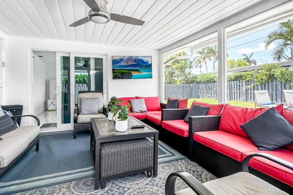 Amazing Home W Heated Pool 8 Mins To The Beach Lighthouse Point Exteriör bild