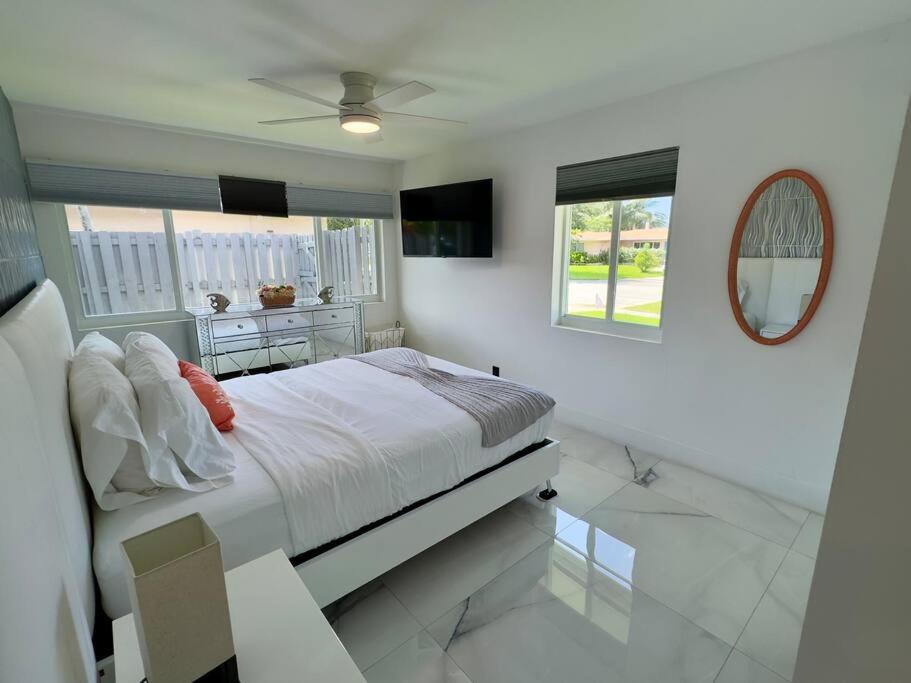 Amazing Home W Heated Pool 8 Mins To The Beach Lighthouse Point Exteriör bild