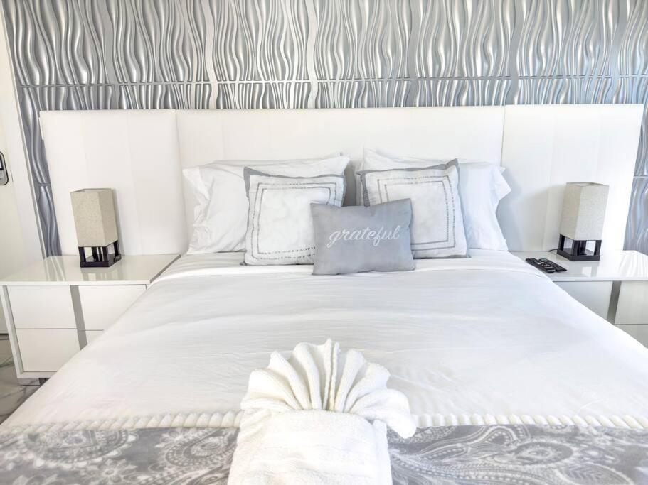 Amazing Home W Heated Pool 8 Mins To The Beach Lighthouse Point Exteriör bild